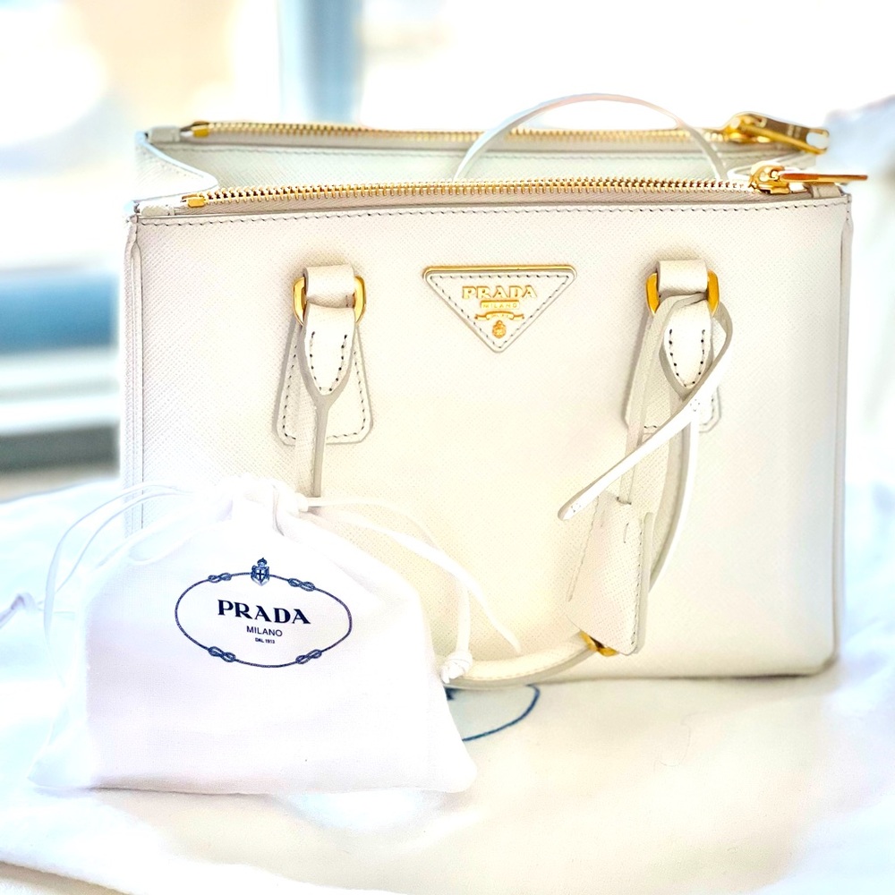 Small Prada Galleria Saffiano leather bag